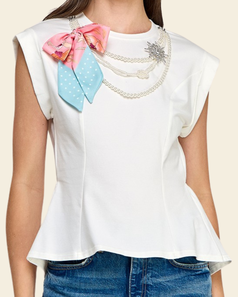 RIBBON N NECKLESS T SHIRT
